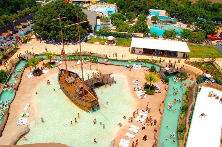 Spazzio Com Acesso Ao Acqua Park Aparthotel Caldas Novas